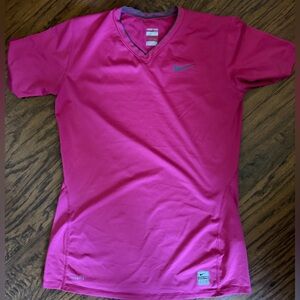 Nike Pro Athletic Top in Vivid Pink